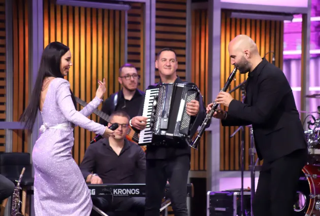 Nove pesme Katarine Grujić odzvanjaju u Grandovom studiju, ovo ne smete da propustite (VIDEO) 25 KATARINA GRUJIC GS SNIMANJE 27052026 FOTO ELENA 108 ok