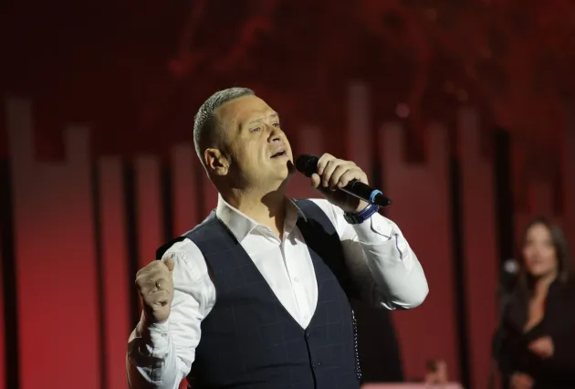 Vladimir Jovanov posvetio nastup supruzi: "Bilo je malo trzavica" (VIDEO) 17 VLADIMIR JOVANOV SENTA NNK SNIMANJE 21042026 FOTO TEA 11