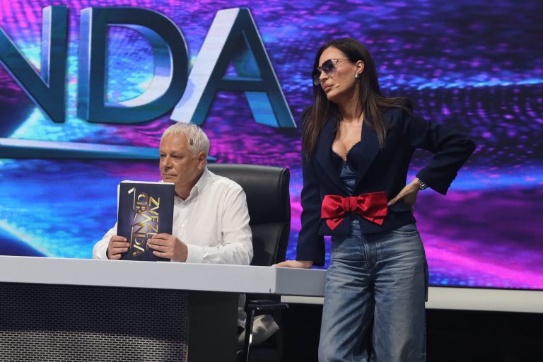 Ceca hitno reagovala na društvenim mrežama: „Ovo je laž!“