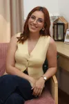 Sara Novčić otvorila vrata svog stana u Čačku: Nećete verovati šta krije u tabureu (VIDEO) 3 sara novcic poseta 1
