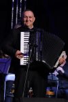Dragan Kovačević Struja 30 godina karijere krunisao u rodnom gradu, čuveni harmonikaš preplavljen emocijama: "Ovo je najlepši osećaj" 15 0A0A0067 1