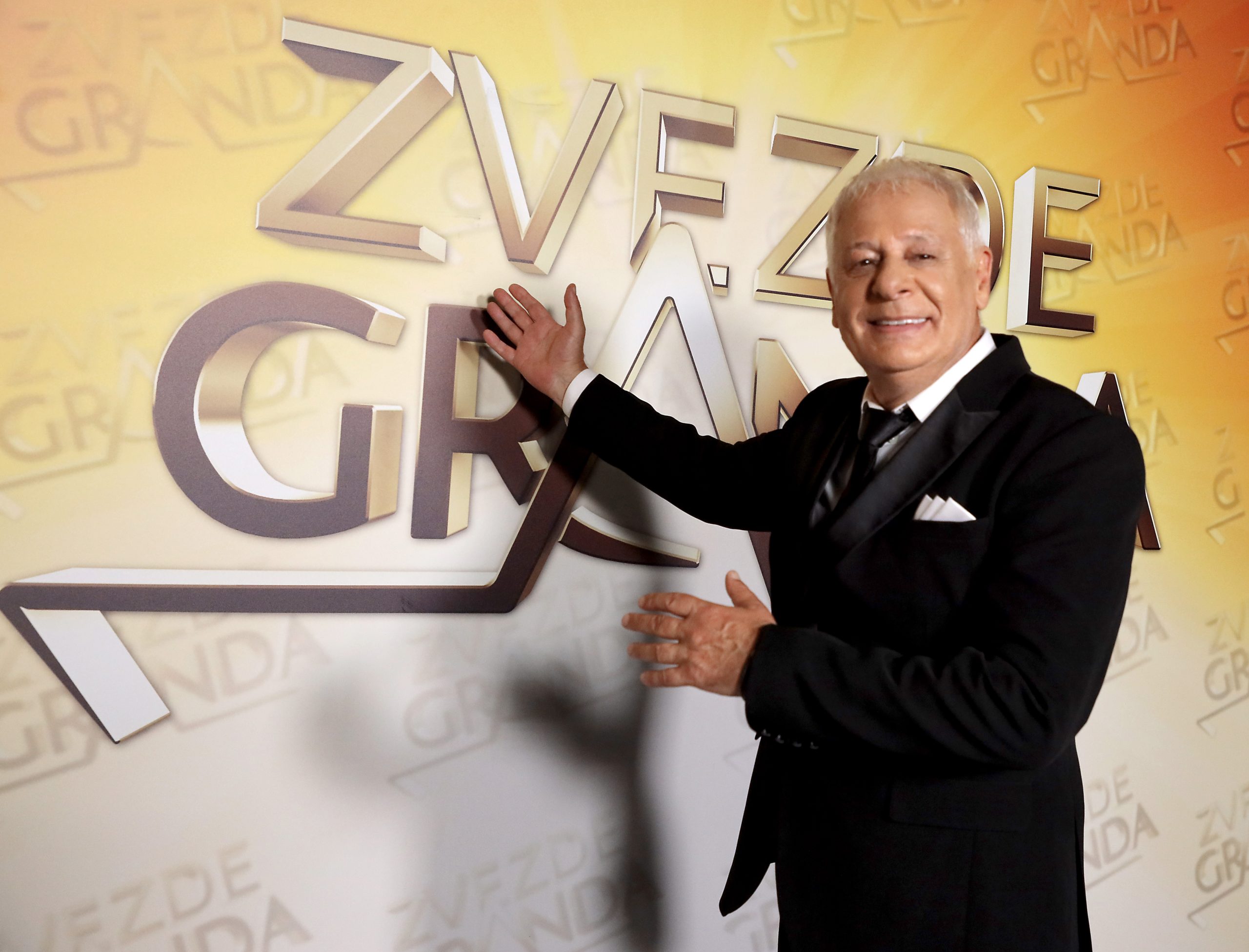 Direktor "Granda" otkrio zbog čega Suzana Jovanović nije došla u finale i ko će pobednicima uručiti nagrade, pa se setio Saše Popovića i zamalo zaplakao (VIDEO) 6 0A0A0180 ok