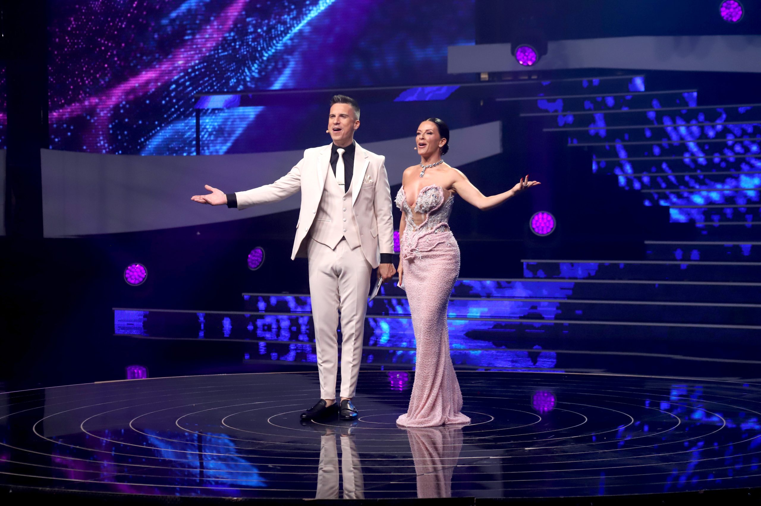 Otkrivamo kako direktor Granda prati superfinale "Zvezda Granda" (VIDEO) 5 ANA I MILAN FINALE ZG FOTO ELENA 1 ok