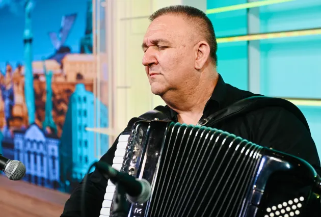 Dragan Kovačević Struja pripremio poklon za publiku pred jubilej u Loznici (VIDEO) 15 Dragan Kovacevic Struja 3