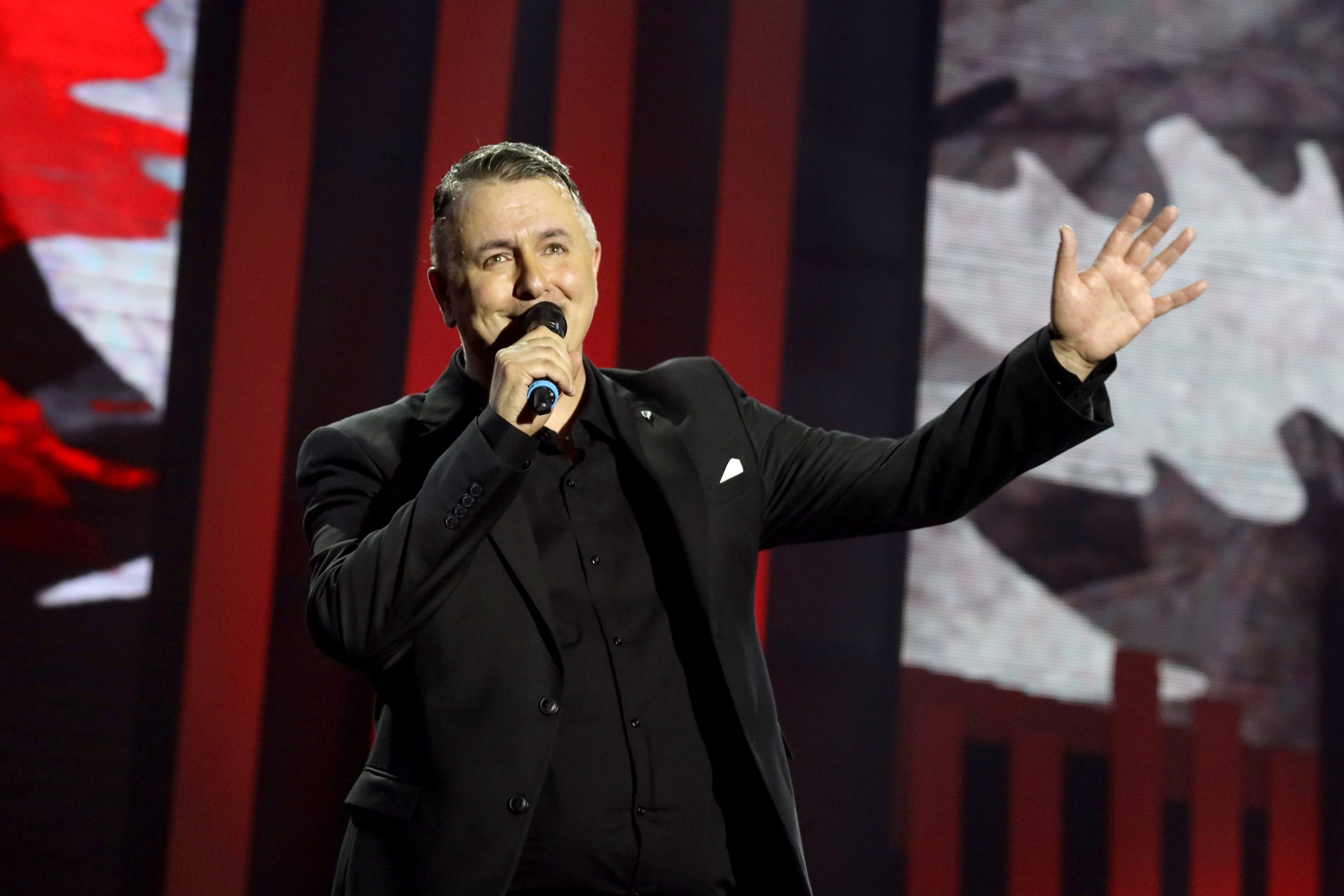 Jasmin Selmanović je pobednik Fejsbuk glasanja u finalu "Nikad nije kasno": Evo kome je posvetio pobedu 6 jasmin selmanović