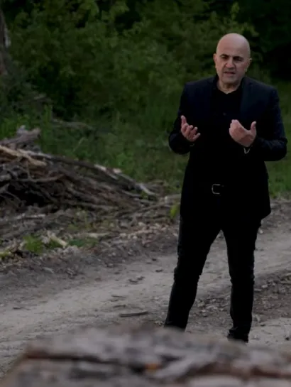 Paja Panić dirnuo publiku novom pesmom: Komentari ispod spota govore više od svega (VIDEO) 32 Screenshot 2026 06 23 124528