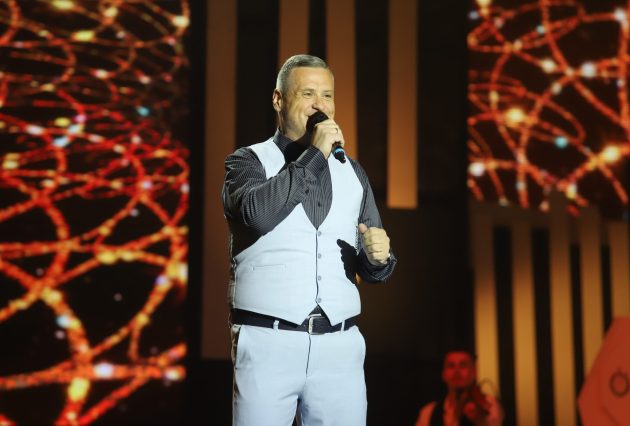 Vladimir Jovanov Senta pevao staru pesmu, Lena Kovačević želi da ga čuje u italijanskim klasicima: "Što me nervira što sve čuje!" 4 VLADIMIR JOVANOV SENTA NNK SNIMANJE 14052026 FOTO ISIDORA 10