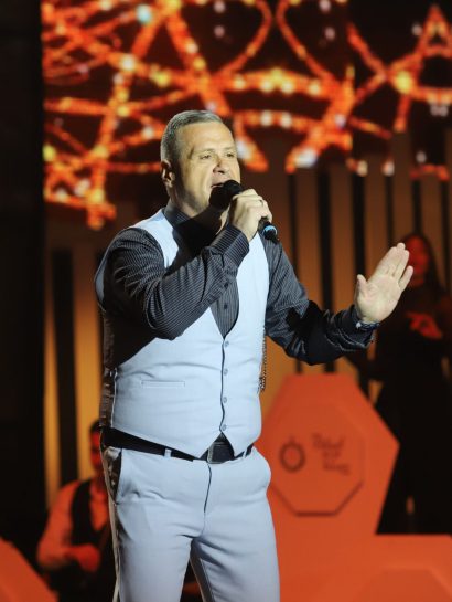 Danima se sumiraju utisci nakon spektakla finalista "Nikad nije kasno" na Zlatiboru, oglasio se Senta: "Trebalo bi da napišem roman" 32 VLADIMIR JOVANOV SENTA NNK SNIMANJE 14052026 FOTO ISIDORA 12