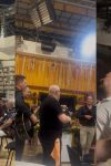 Zavirite na žurku "Nikad nije kasno": Zvezda "Granda" i šef orkestra Joca Savić zapevali i naježili sve, Dragana Katić uživala (VIDEO) 15 ZURKA NIKAD NIJE KASNO