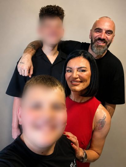 Slavica Mijailović Beka nakon finala pokazala najveći razlog za sreću i raznežila fanove: "Ovo je moja tvrđava" (FOTO) 26 beka sa porodicom