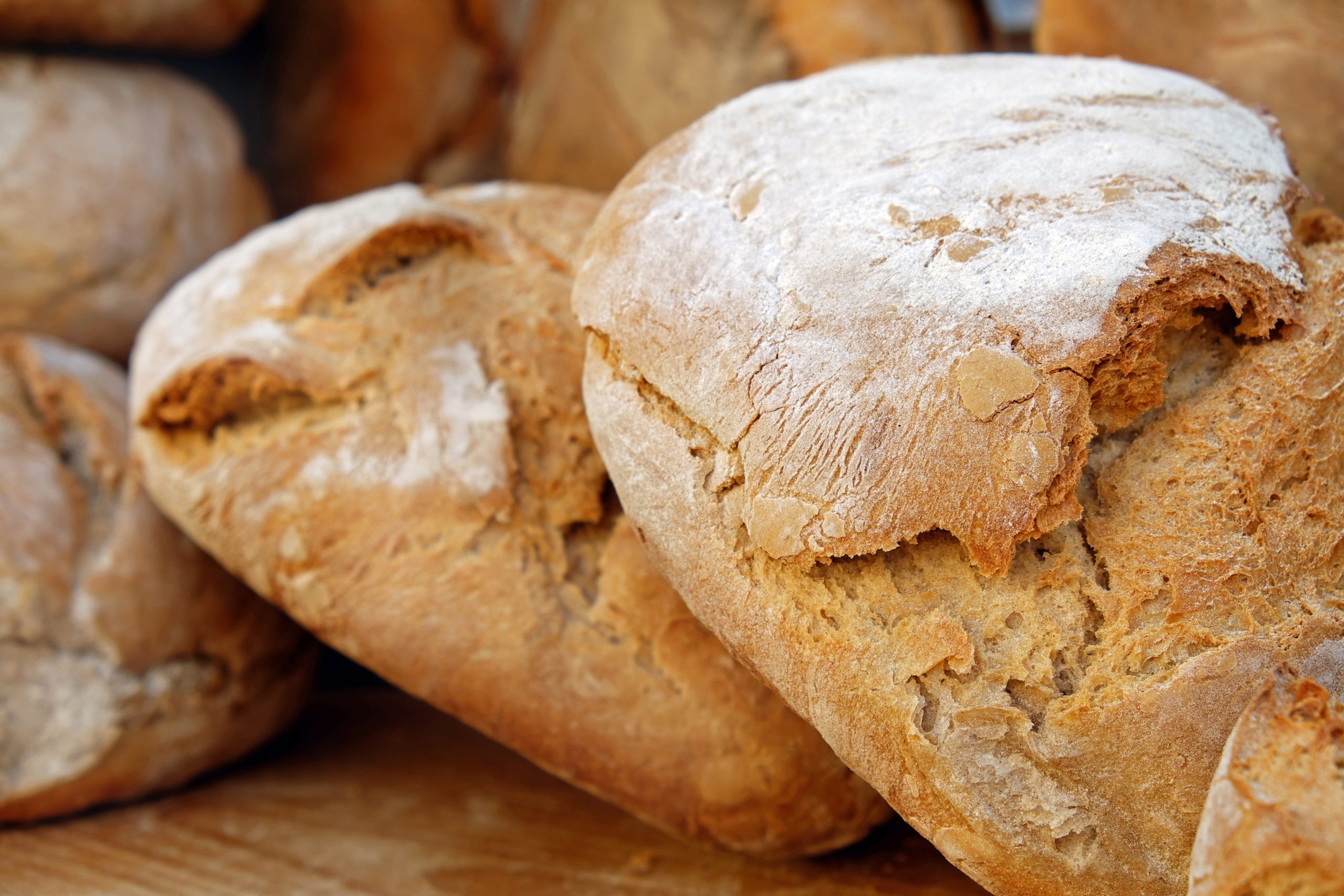 Zdrav domaći hleb od spelte- hrskav spolja, mekan iznutra, a pravi se za pet minuta 5 couleur bread 2193537