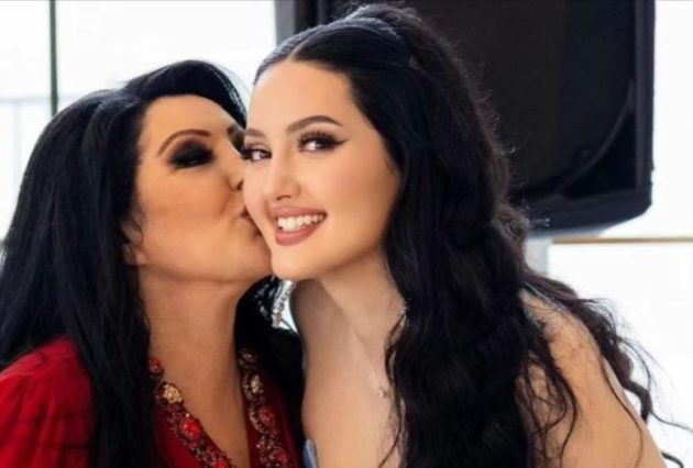 Slavlje u domu Dragane Mirković: Javno se obratila ćerki emotivnim rečima, pljušte čestitke (FOTO) 22 dragana mirkovic i manuela bjelic