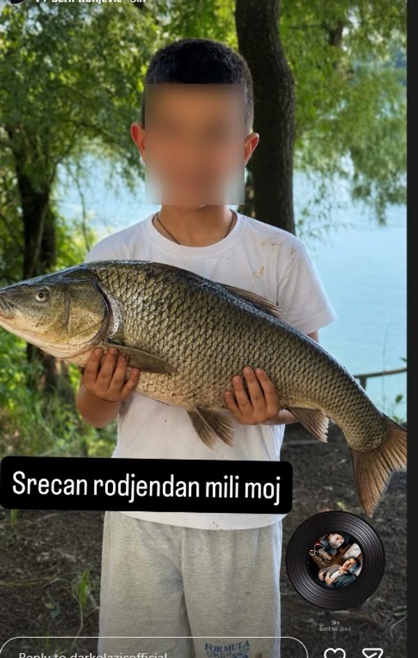 Sin Darka Lazića proslavio 7. rođendan: Ponosni roditelji pokazali koliko je Aleksej porastao: "Mili moj" (FOTO) 6 image 15 41