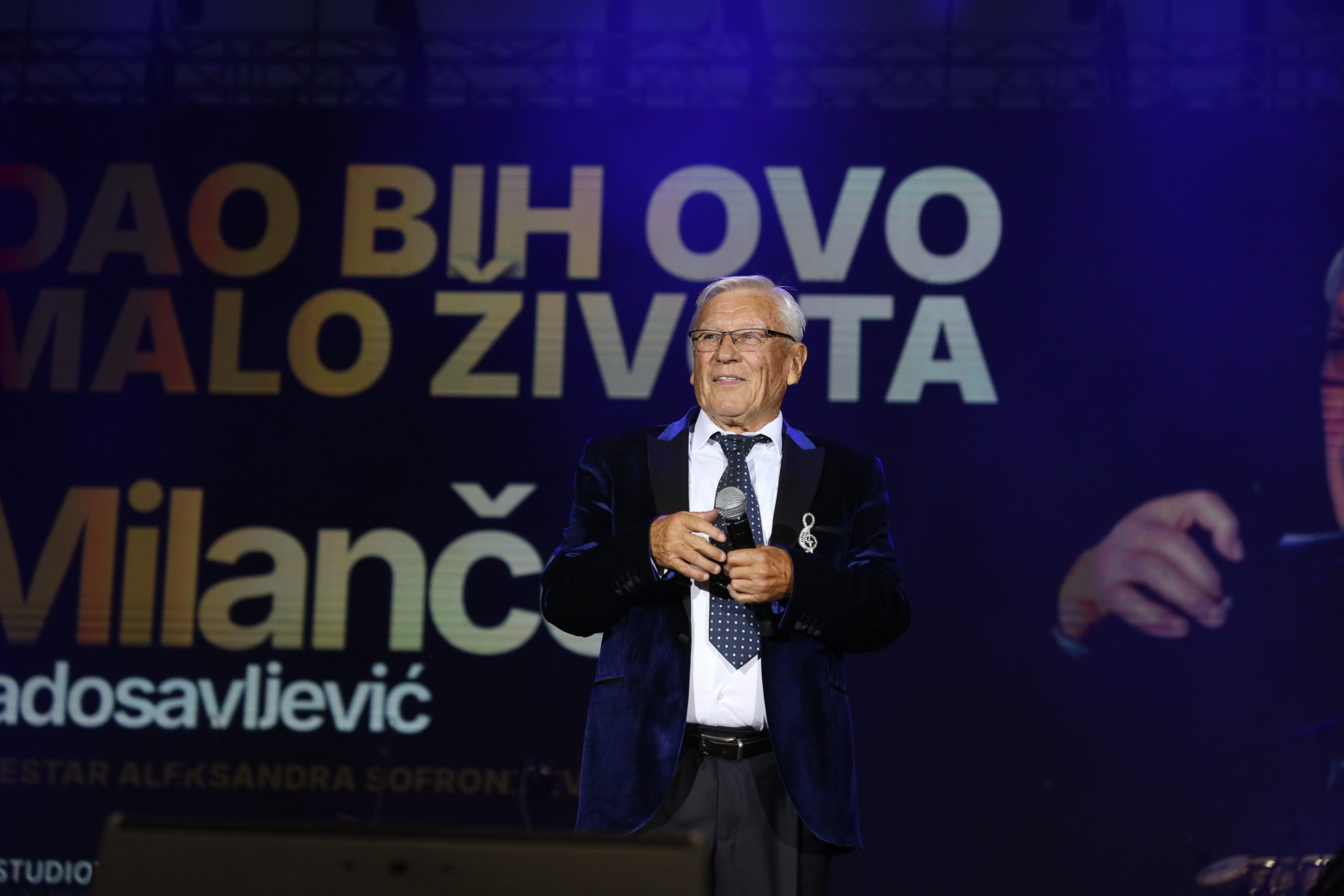 Osam sati bilo je dovoljno da Srbija podrži Milančeta Radosavljevića da obori rekord Tašmajdana: Drugi koncert folk legende rasprodat u rekordnom roku 7 0A0A0089