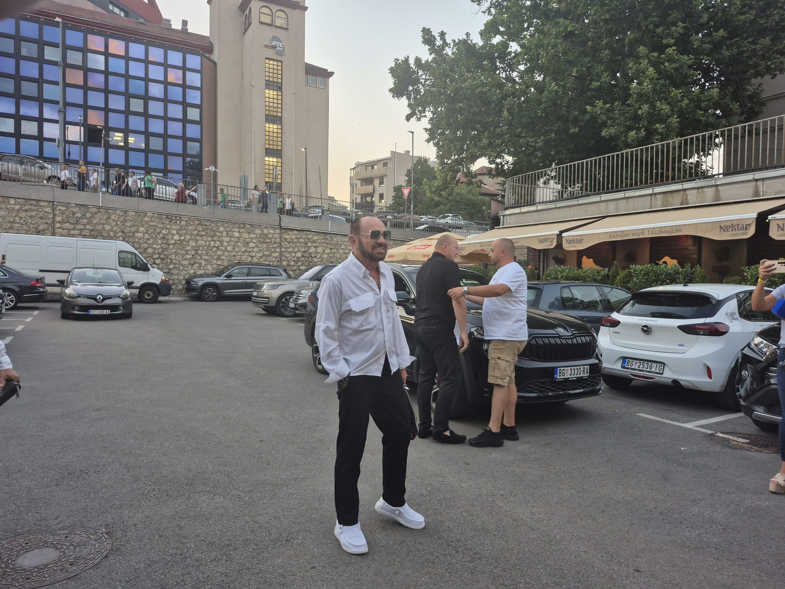 "Ko nije znao da peva Milančeta, nije mogao da nastupa u kafani": Mile Kitić otkrio koliko ceni kolegu (VIDEO) 7 20260703 202511 1