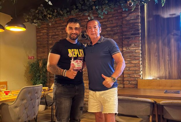 "Imao sam tremu kad smo se sreli": Bojan Ilievski se družio sa ovim pevačem, dobio vredne savete, pa zajedno zapevali njegov veliki hit (FOTO) 13 Bojan Ilievski i Jasar5
