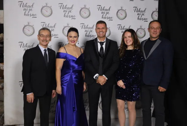 Pevač iz "Nikad nije kasno" nosi jedno od najneobičnijih imena u Srbiji: Zbog toga je doživljavao neprijatne situacije 28 KANDIDATI NNK SNIMANJE 23112023 FOTO MUNJA 13