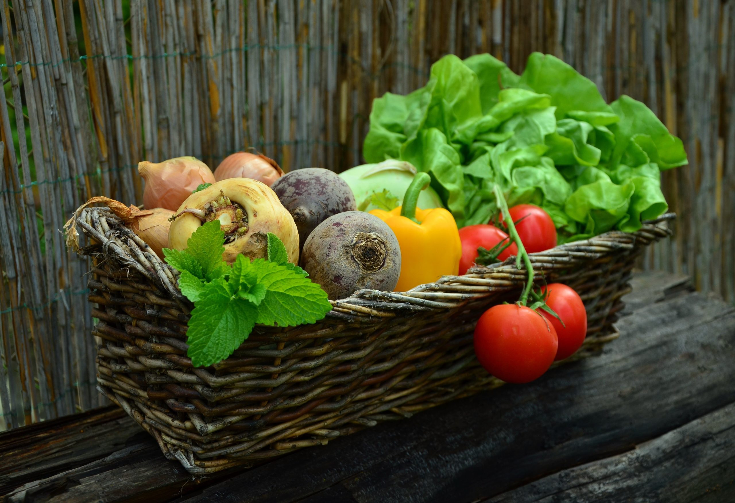 Sveži začini nadohvat ruke: Ovo su biljke koje svako može da uzgaja kod kuće 8 congerdesign vegetables 752153