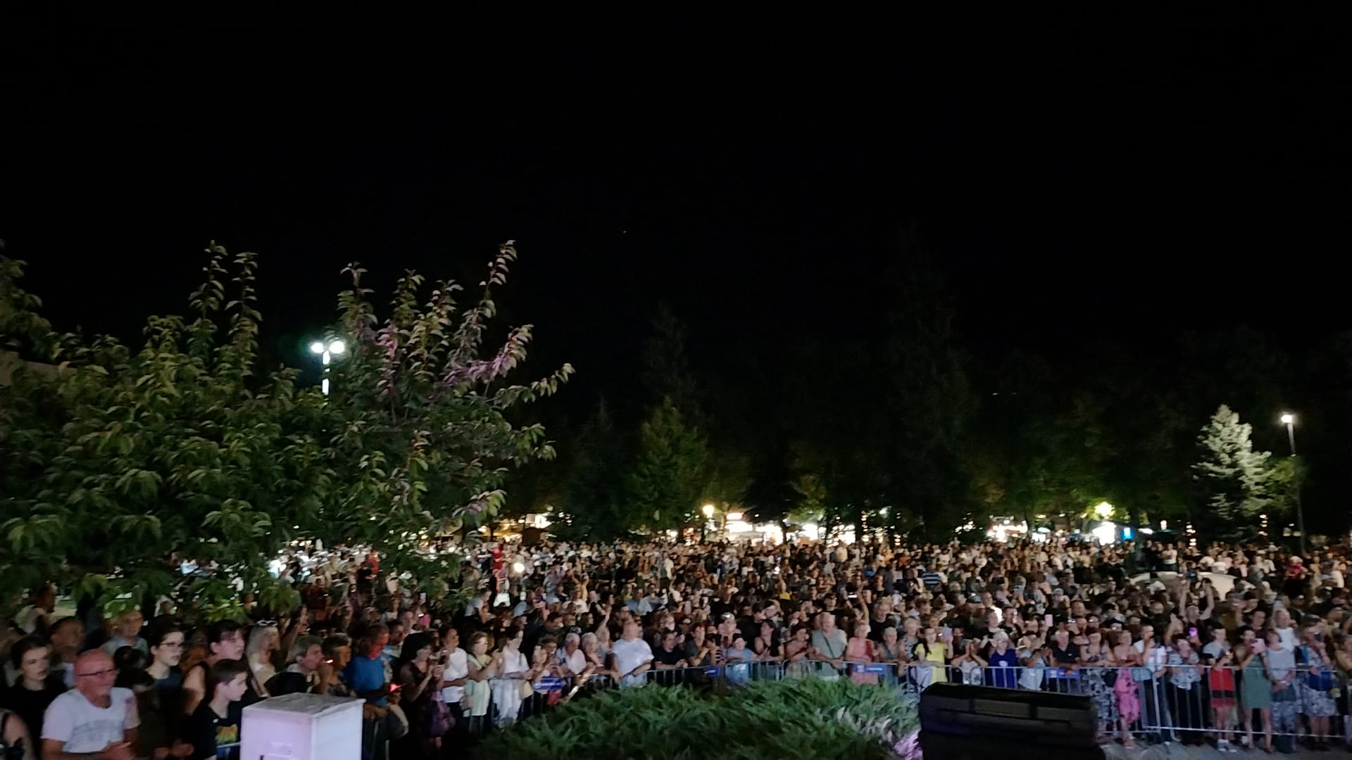 Više od 15.000 ljudi pevalo sa Kebom uglas! Pevač se oglasio nakon neviđenog spektakla u Niškoj Banji (FOTO/VIDEO) 5 IMG 20260802 WA0012