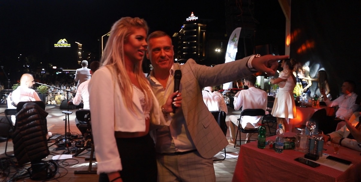 Vladimir Jovanov Senta usred koncerta na Zlatiboru otkrio ko može najviše da popije, zgodna plavuša odmah reagovala: "Nije istina" (VIDEO) 8 IMG 8151