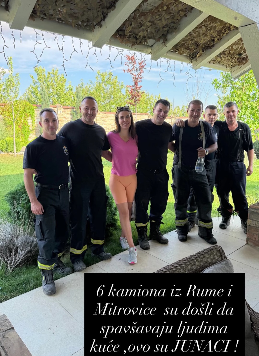 Bivša voditeljka pokazala užasno lice nakon spasavanja od vatrene stihije: "Stigne me kada se se sve završi" (FOTO) 10 Olja Crnogorac 2