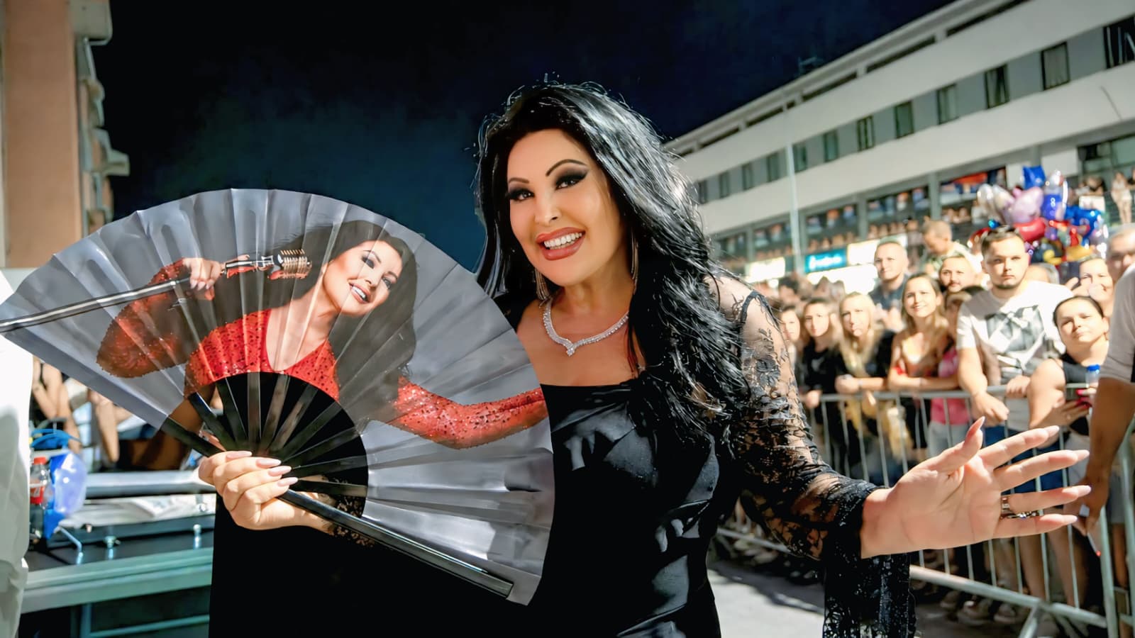 Dragana Mirković priredila noć za pamćenje u Laktašima: Rekordan broj ljudi pevao sa njom uglas (FOTO) 6 PHOTO 2026 08 01 10 22 54
