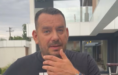 Peđa Medenica nije ni slutio koliki hit će postati "Dođeš mi u san": "Da sam znao, ne bih bio u kariranoj košulji sa tužnom facom" 20 Screenshot 2026 08 28 181517 1