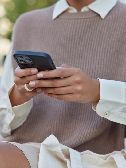 Prema horoskopu, ova 4 znaka nikada ne šalju poruku prva: Čekaju da se vi javite 37 mobilni telefonn